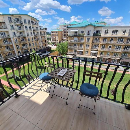 Cosmopolis Studio 1 Stefanestii de Jos Екстериор снимка