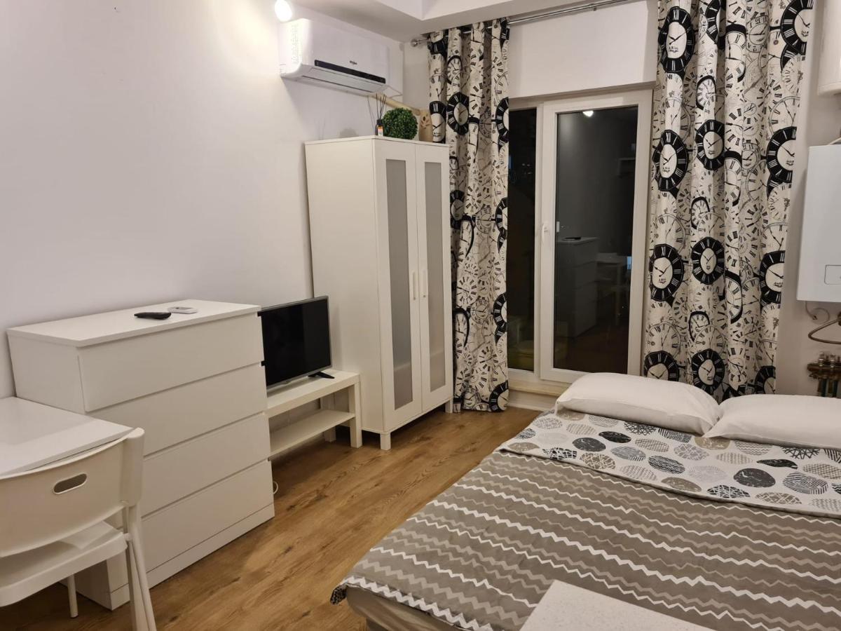 Cosmopolis Studio 1 Stefanestii de Jos Екстериор снимка